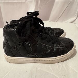 Hoo Toddler Stylish Black Quilted Kids Sneakers size 10